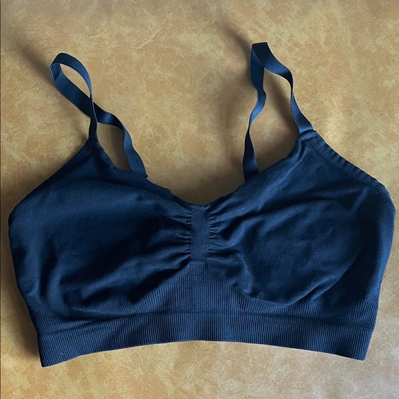 Kindred Bravely Other - Bamboo hands free pumping lounge and sleep bra